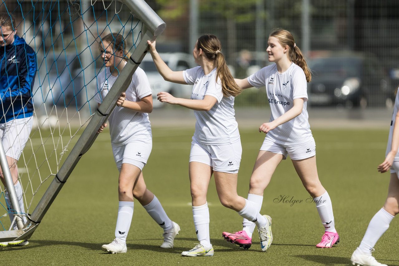 Bild 112 - wBJ SC Alstertal-Langenhorn - Rissener SV : Ergebnis: 9:0